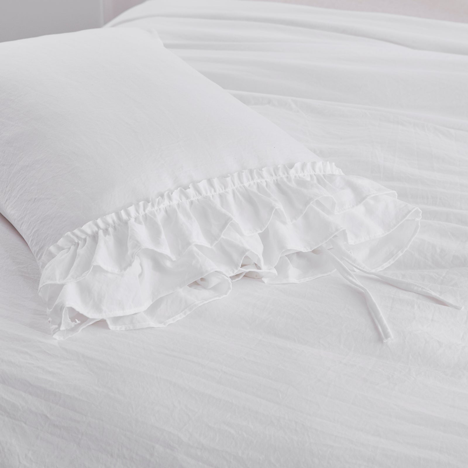 Farmhouse Ruffle Buffalo Check Shower Curtain with Coconut Buttons - Ballimart