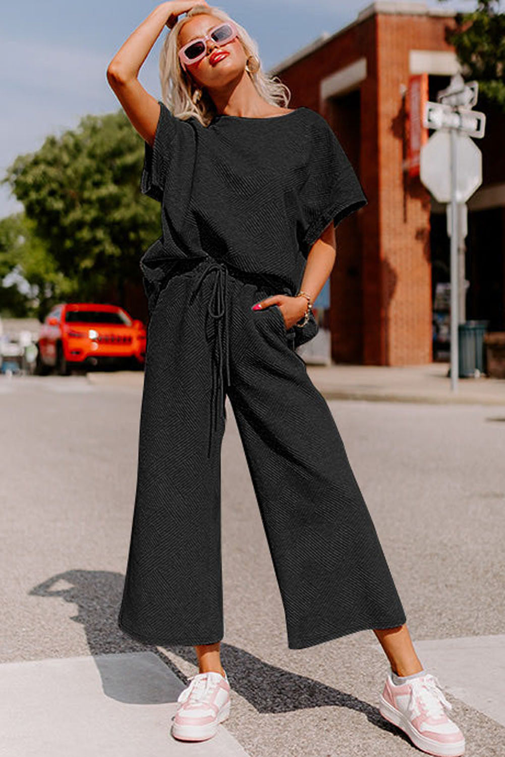 Black Textured Loose Fit T Shirt and Drawstring Pants Set - Ballimart