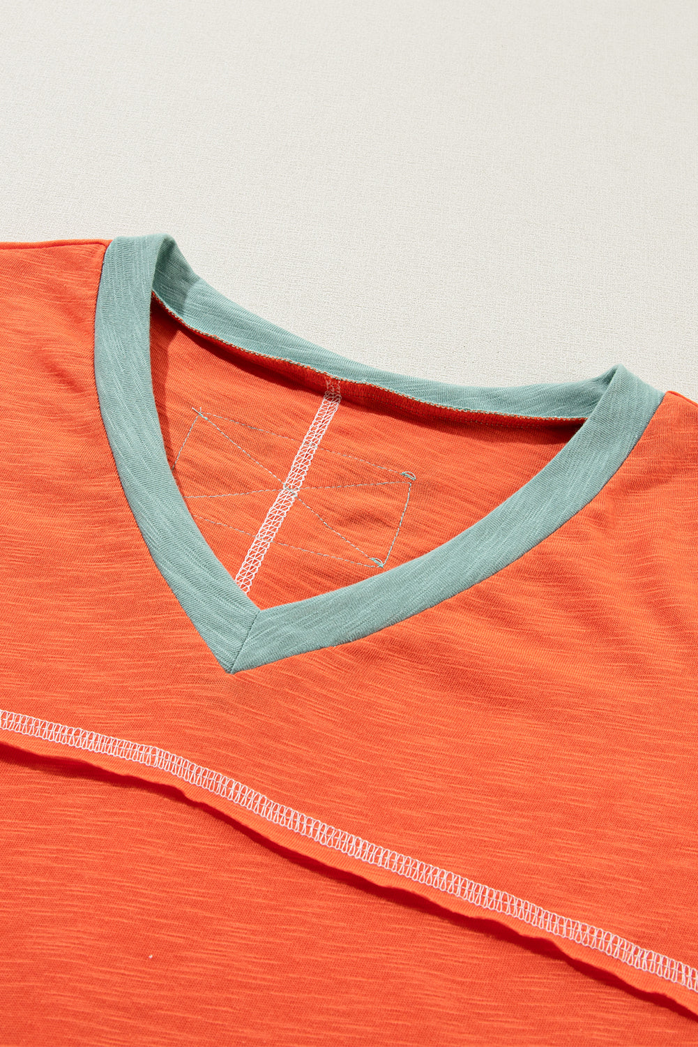 Grapefruit Orange Contrast Trim Exposed Seam V Neck T-shirt - Ballimart