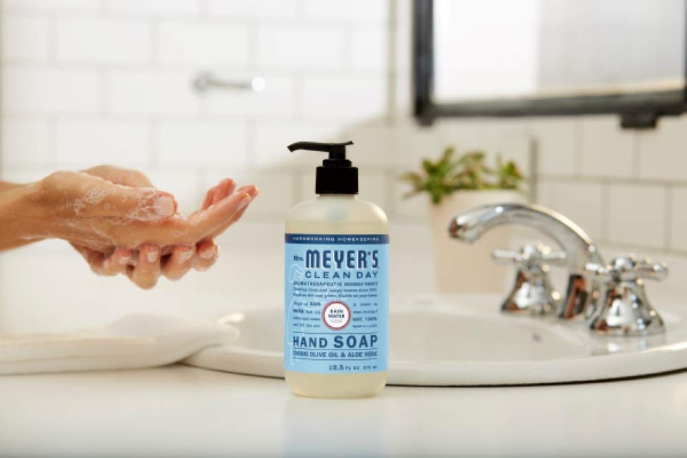 Mrs. Meyer’s Clean Day Hand Soap | Rain Water Scent | Essential Oils & Biodegradable Formula | Paraben-Free | 12.5 fl. oz (Pack of 3)